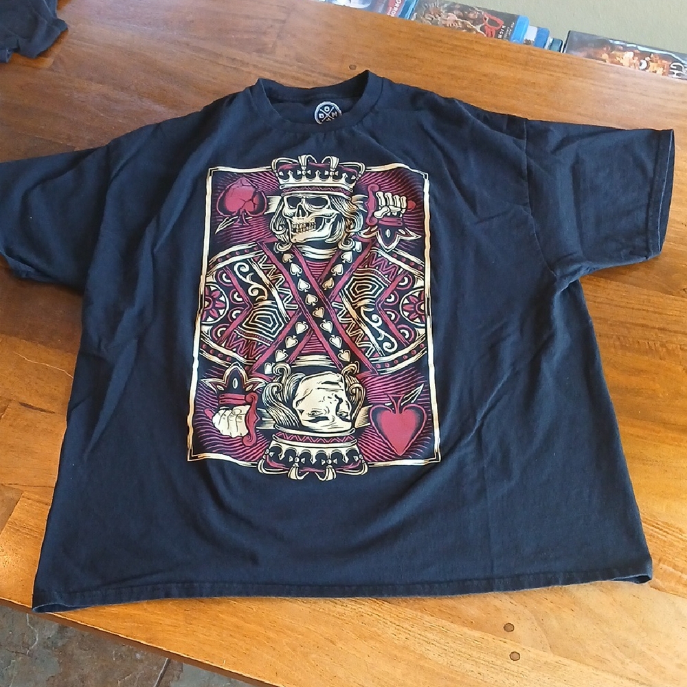 Dom Black Graphic T-Shirt with Skull King of Hearts Playing Cards Design